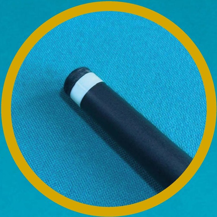 Close-up van de carbon top met witte ring en 11 mm pomerans.